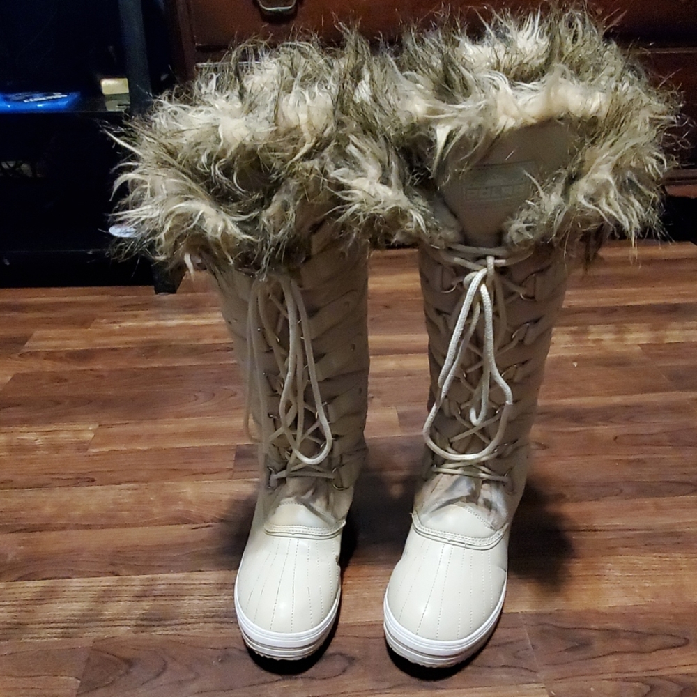 Knee high winter boots